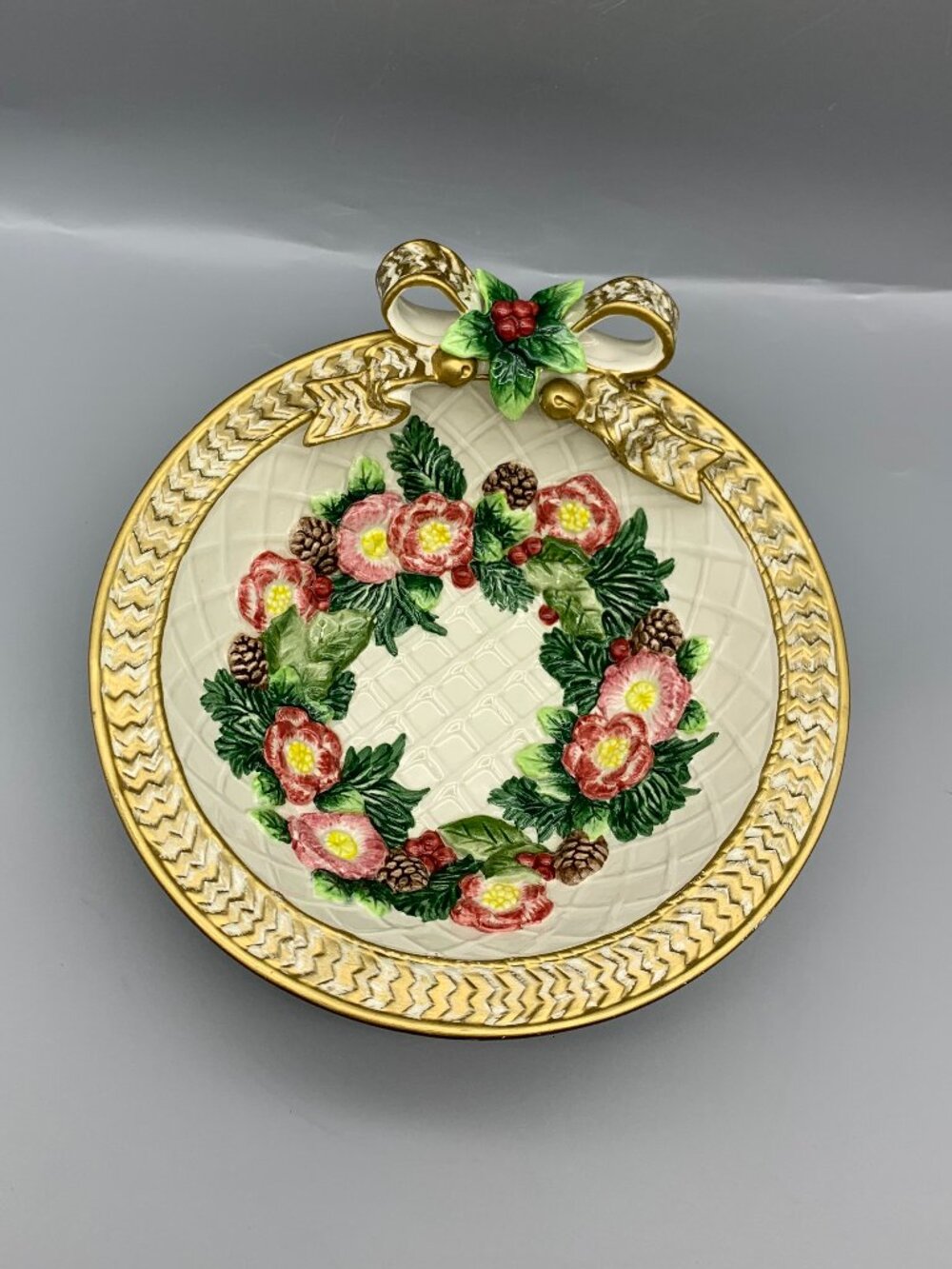 Fitz & Floyd "Christmas Wreath" or "Florentine Christmas" 8.25" Serving Bowl
